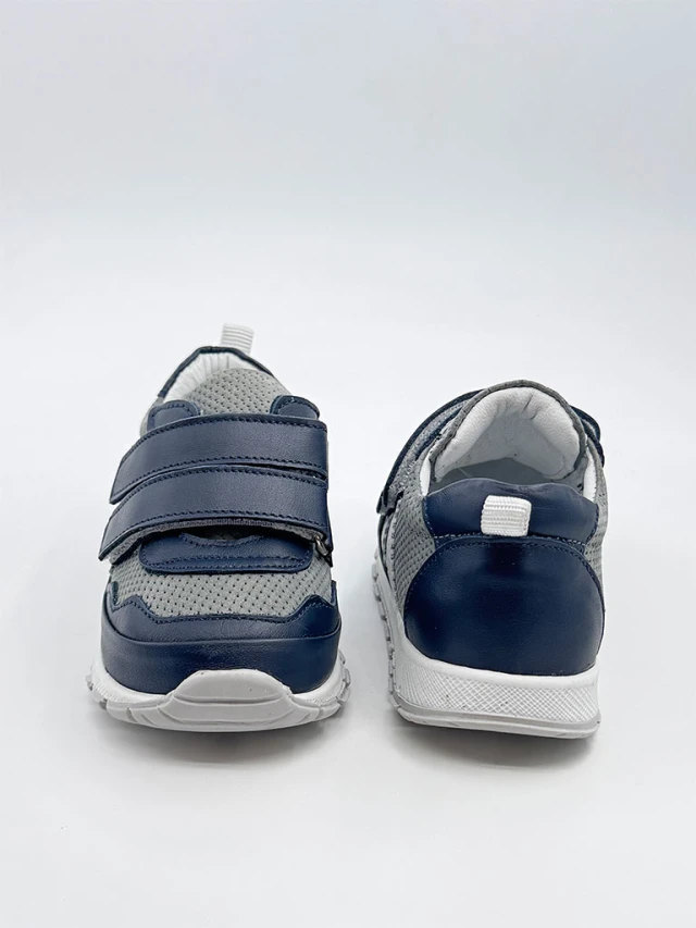 Adidasi baieti Cod AB=04